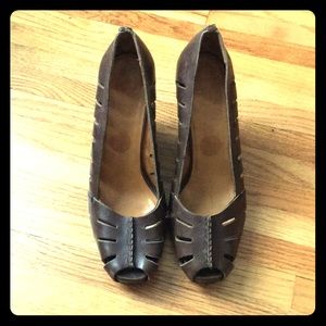 **Moving Sale** Frye 10 Gwen Wedge Ankle